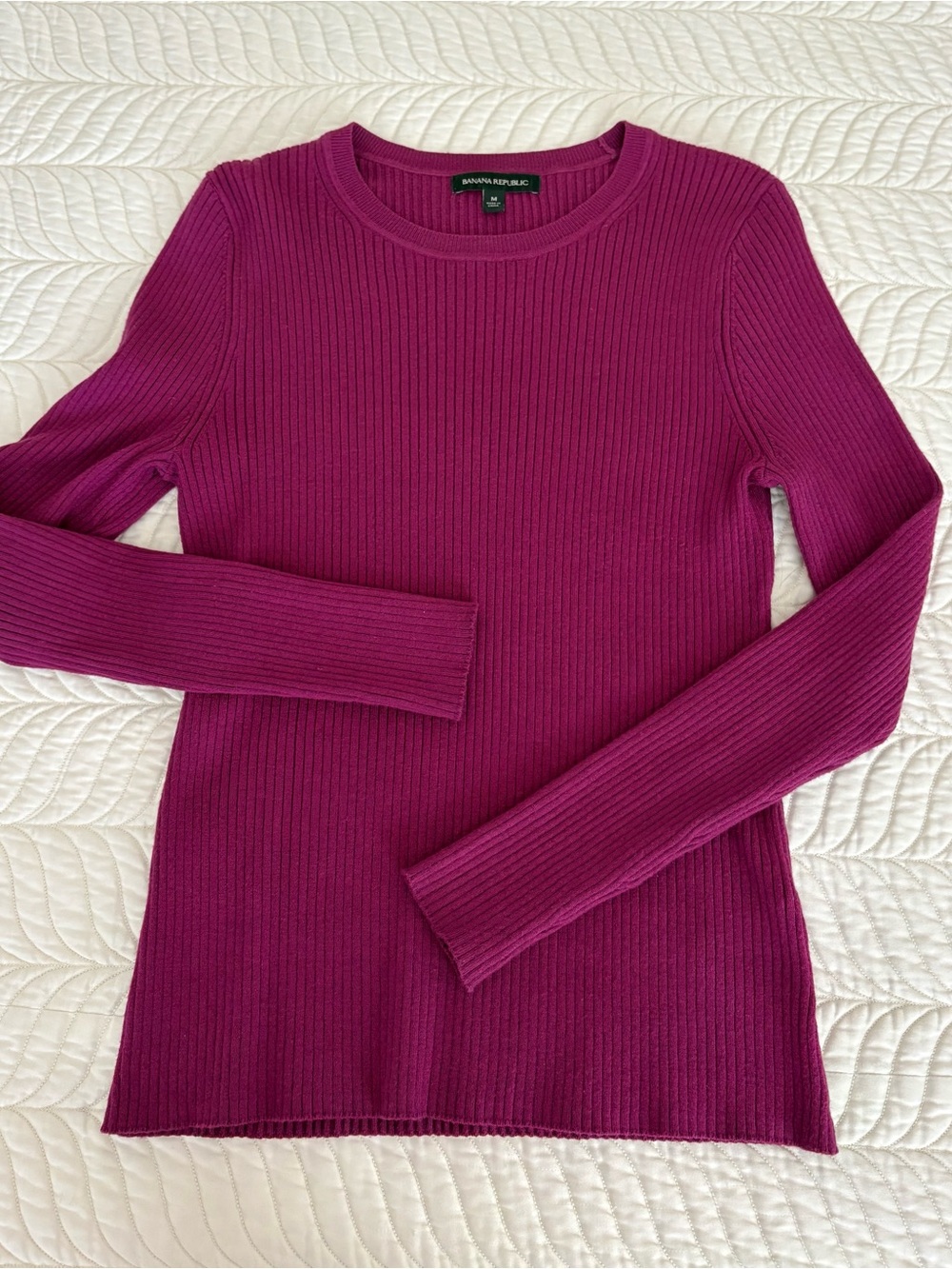 Banana Republic Ribbed Long Sleeve Crewneck Sweater - Size Medium